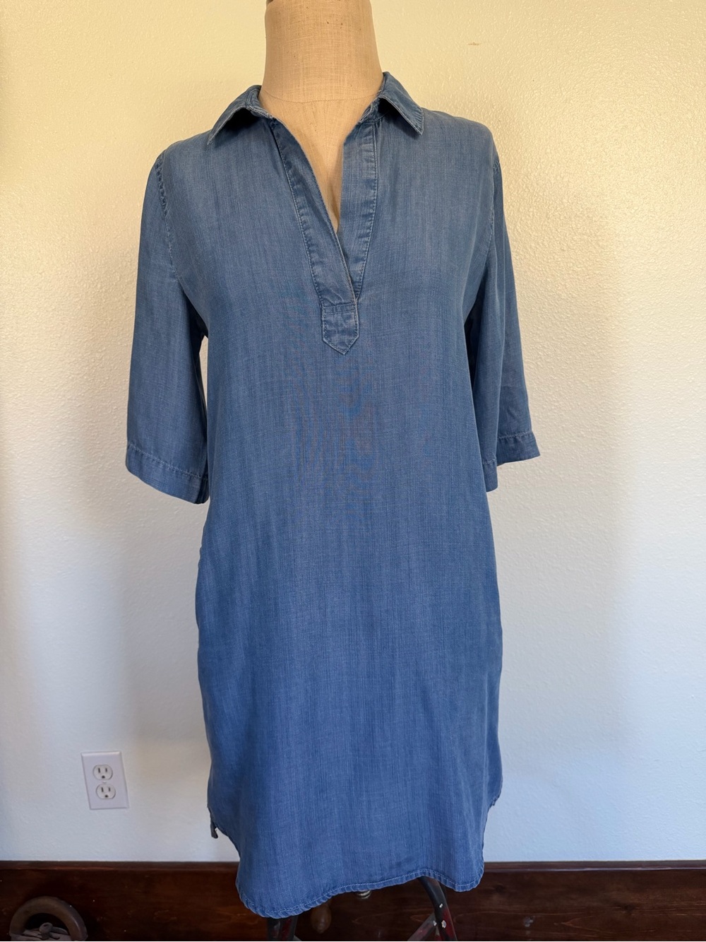 Philosophy, republic Tencil Chambray Tunic Dress Blue Denim V Neck